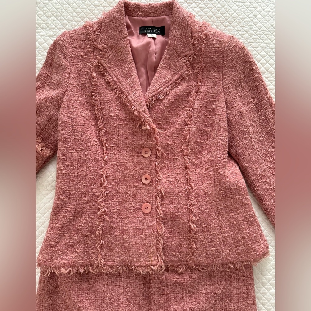 Rickie Freeman for Teri John Boucle Tweed Suit in Pink Size 8 - Picture 4 of 11